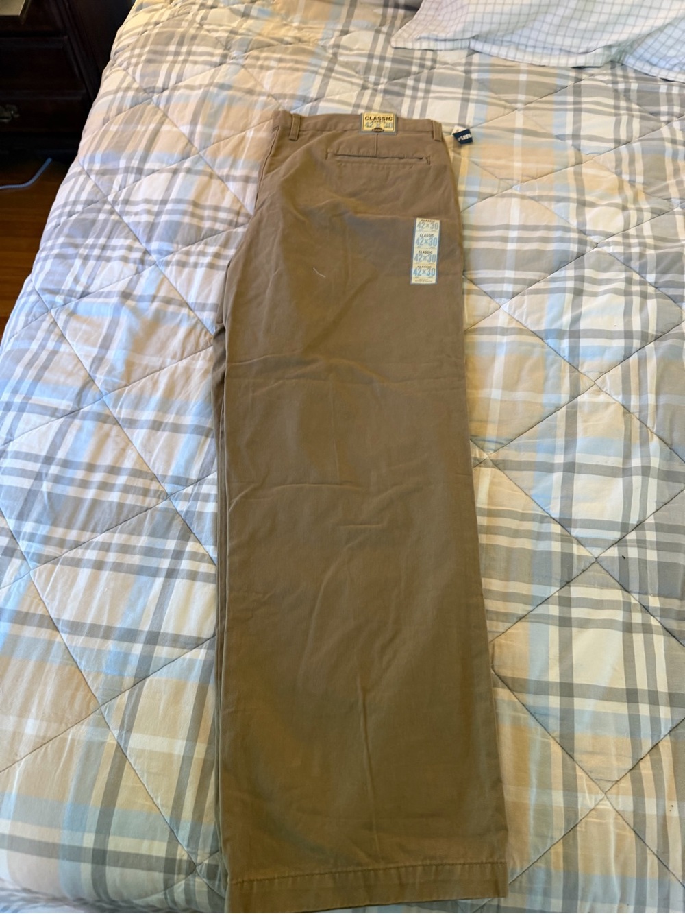 Old Navy NWT Classic Fit Brown Men’s Khakis
